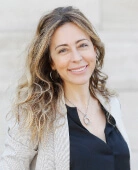 Administración -Gerente División Riesgos - María Mercedes Mora